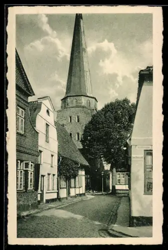 AK Travemünde, Strassenpartie an der Kirche