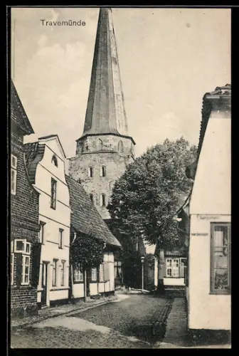 AK Travemünde, Strassenpartie mit Kirche
