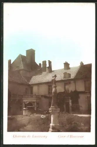 AK Lantenay, Cour d`Honneur, Chateau
