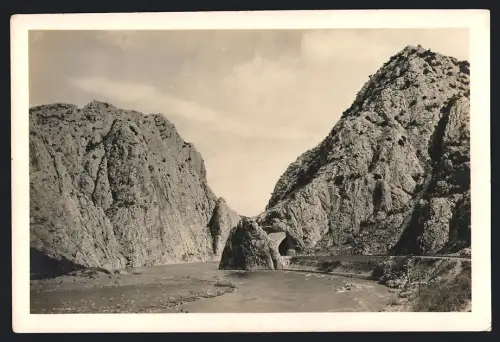 Fotografie Ansicht Demir Kapija / Mazedonien, Eisernes Tor, Zusammenfluss des Bosavica in den Vardar, 1.WK