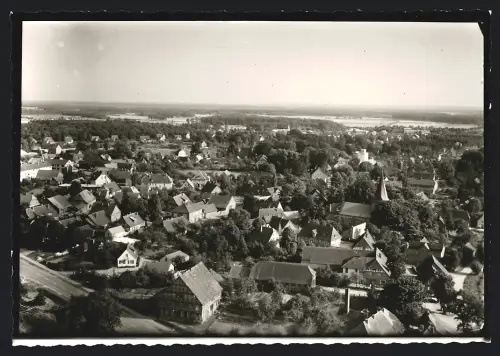 Fotografie Cramer, Dortmund, Ansicht Schwarmstedt, Luftbild - Fliegeraufnahme des Ortes