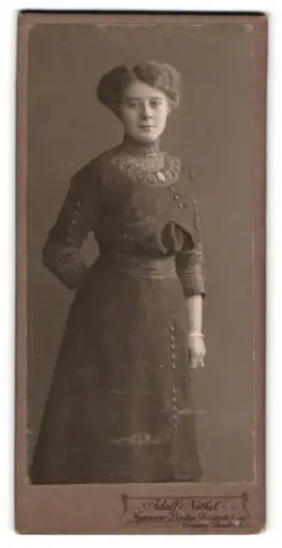 Fotografie Adolf Nöthel, Hannover, Deisterstrasse 1, Porträt einer Dame