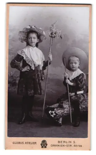 Fotografie Globus Atelier, Berlin, Oranien-Str. 52/55, Kinder in stilvoller Kleidung