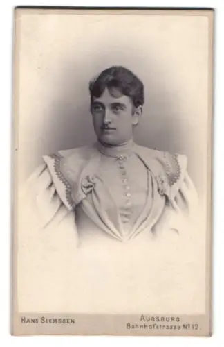 Fotografie Hans Siemssen, Augsburg, Bahnhofstrasse 12, Porträt einer Dame
