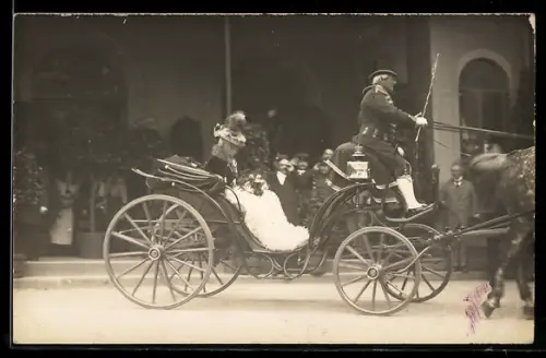AK Thyra von Cumberland in einer Kutsche