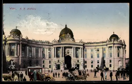 AK Wien, Hofburg, Platzansicht mit Kutschen und Passanten