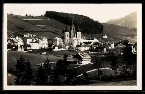 AK Mariazell, Panorama mit Basilika und Ortsansicht