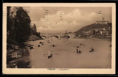 AK Torino, I canottieri sul fiume con ponte e chiesa sullo sfondo