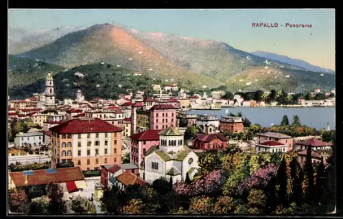 AK Rapallo, Panorama della città con vista sul mare e montagne sullo sfondo