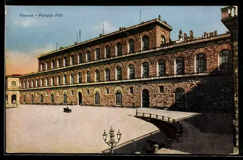 AK Firenze, Palazzo Pitti con cortile ampio e illuminazione storica