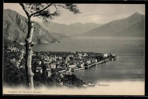 AK Menaggio, Vista panoramica del paese e del Lago di Como con montagne sullo sfondo