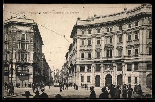 AK Milano, Palazzo del Credito Italiano e Via Broletto, Tram
