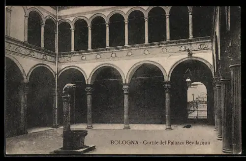 AK Bologna, Cortile del Palazzo Bevilacqua