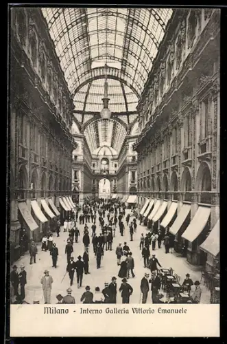 AK Milano, Interno Galleria Vittorio Emanuele