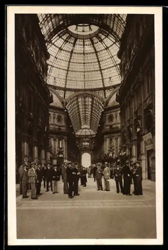 AK Milano, Interno Galleria Vittorio Emanuele