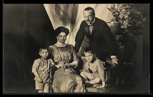 AK Ernst Ludwig Grossherzog von Hessen-Darmstadt und seine Familie