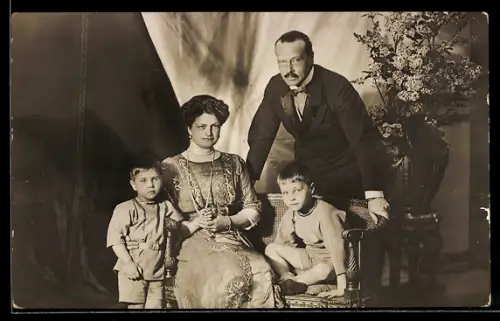 AK Ernst Ludwig Grossherzog von Hessen-Darmstadt und seine Familie