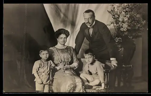 AK Ernst Ludwig Grossherzog von Hessen-Darmstadt und seine Familie