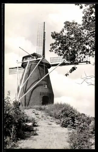 AK Fleringen, Windmühle auf einer Anhöhe