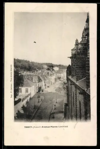 AK Toucy, Avenue Pierre Larousse