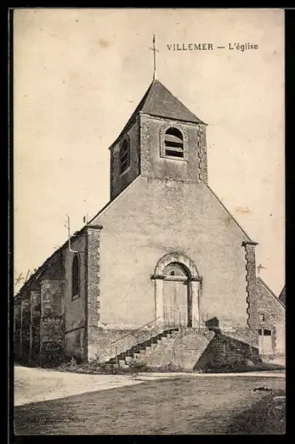 AK Villemer, L`Église