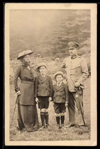 AK Grossherzog von Hessen-Darmstadt mit Familie