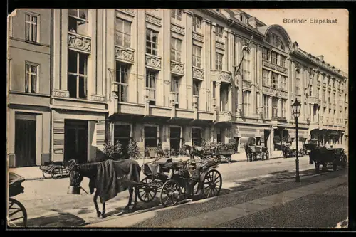 AK Berlin-Schöneberg, Berliner Eispalast, Strassenansicht mit Pferdekutschen