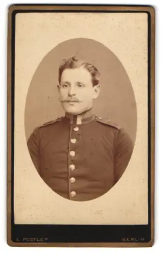 Fotografie E. Postlep, Berlin, Chausseestr. 5, Unteroffizier in Uniform