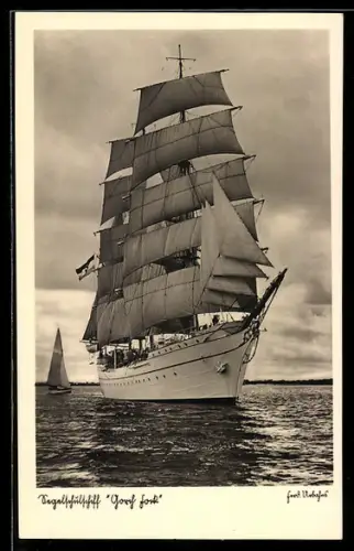 AK Segelschulschiff der Kriegsmarine Gorch Fock, Segelschiff
