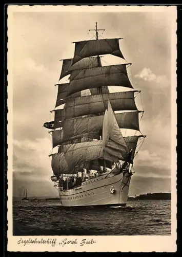 AK Segelschulschiff Gorch Fock der Kriegsmarine unter vollen Segeln, Segelschiff
