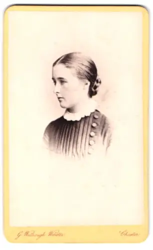 Fotografie G. Watmough Webster, Chester, 33 Bridge Street, Porträt einer jungen Frau