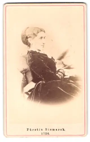 Fotografie Portrait Johanna von Bismarck, Fürstin Bismarck