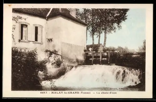 AK Malay-le-Grand, La chute d`eau