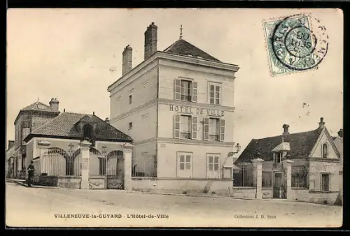 AK Villeneuve-la-Guyard, L`Hôtel-de-Ville