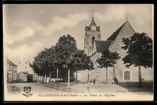 AK Villeneuve-la-Guyard, La Place et l`Eglise