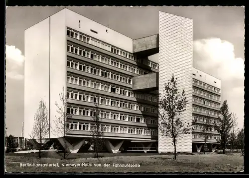 AK Berlin-Hansaviertel, Niemeyer-Haus von der Fahrstuhlseite