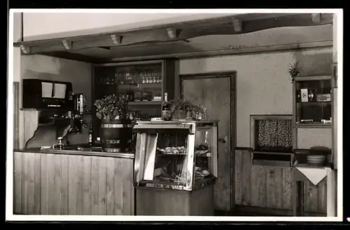 AK Scherl b. Meinerzhagen, Gasthaus Scherl, Innenansicht