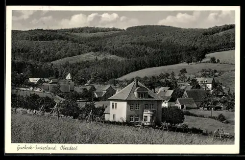 AK Grafschaft /Sauerland, Ortsansicht mit Kirche und Wohnhäusern