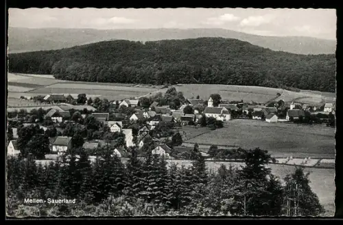 AK Mellen /Sauerland, Ortsansicht mit Kirche und umliegender Landschaft