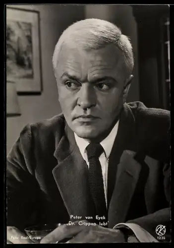 AK Schauspieler Peter van Eyck in Dr. Crippen lebt
