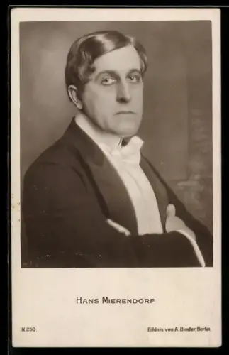 AK Schauspieler Hans Mierendorf mit traurigem Blick