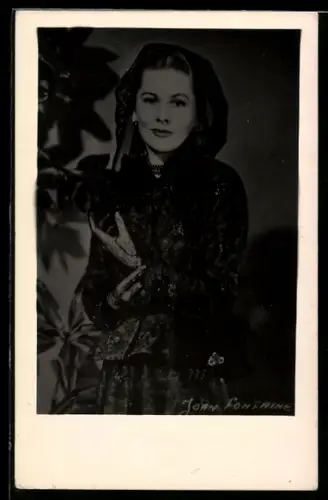 AK Schauspielerin Joan Fontaine im Halbportrait