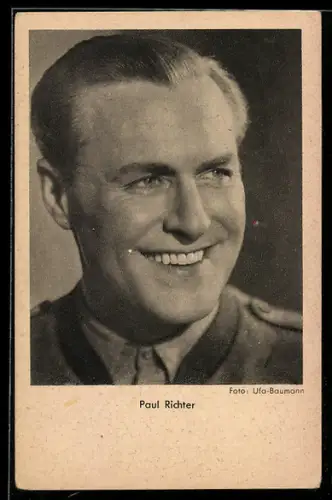 AK Schauspieler Paul Richter lacht freundlich
