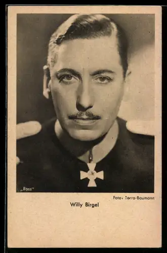 AK Schauspieler Willy Birgel in Filmuniform