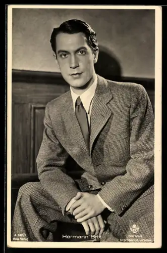AK Schauspieler Hermann Brix im grauen Anzug
