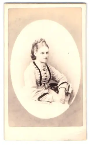 Fotografie J. R. Crosse, Whitchurch, Bargates 56, Porträt einer Dame