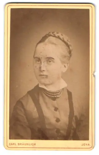 Fotografie Carl Bräunlich, Jena, Portrait der Frau Clara Müller, 1879