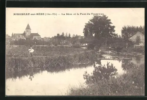 AK Mirebeau-sur-Béze, La Béze et la Pont du Tramway