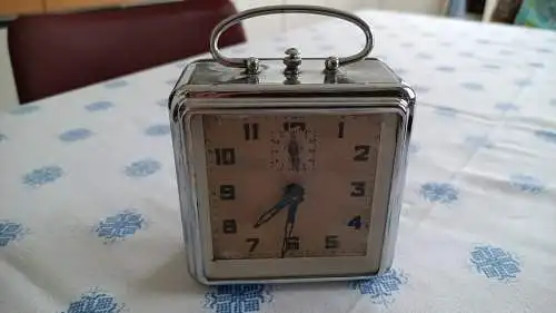 Vintage mechanischer Tisch-/ Reisewecker - voll funktionsfähig