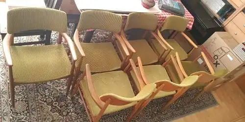 8 Stk. HALI / Wiesner & Hager Vintage Sessel - Teak-/ Buche-Massivholz & grüner Cord - 60/70er Jahre - Top Zustand